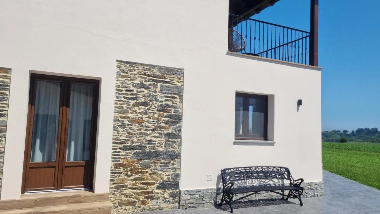 La Quintana De Figares Apartment Luarca Ngoại thất bức ảnh