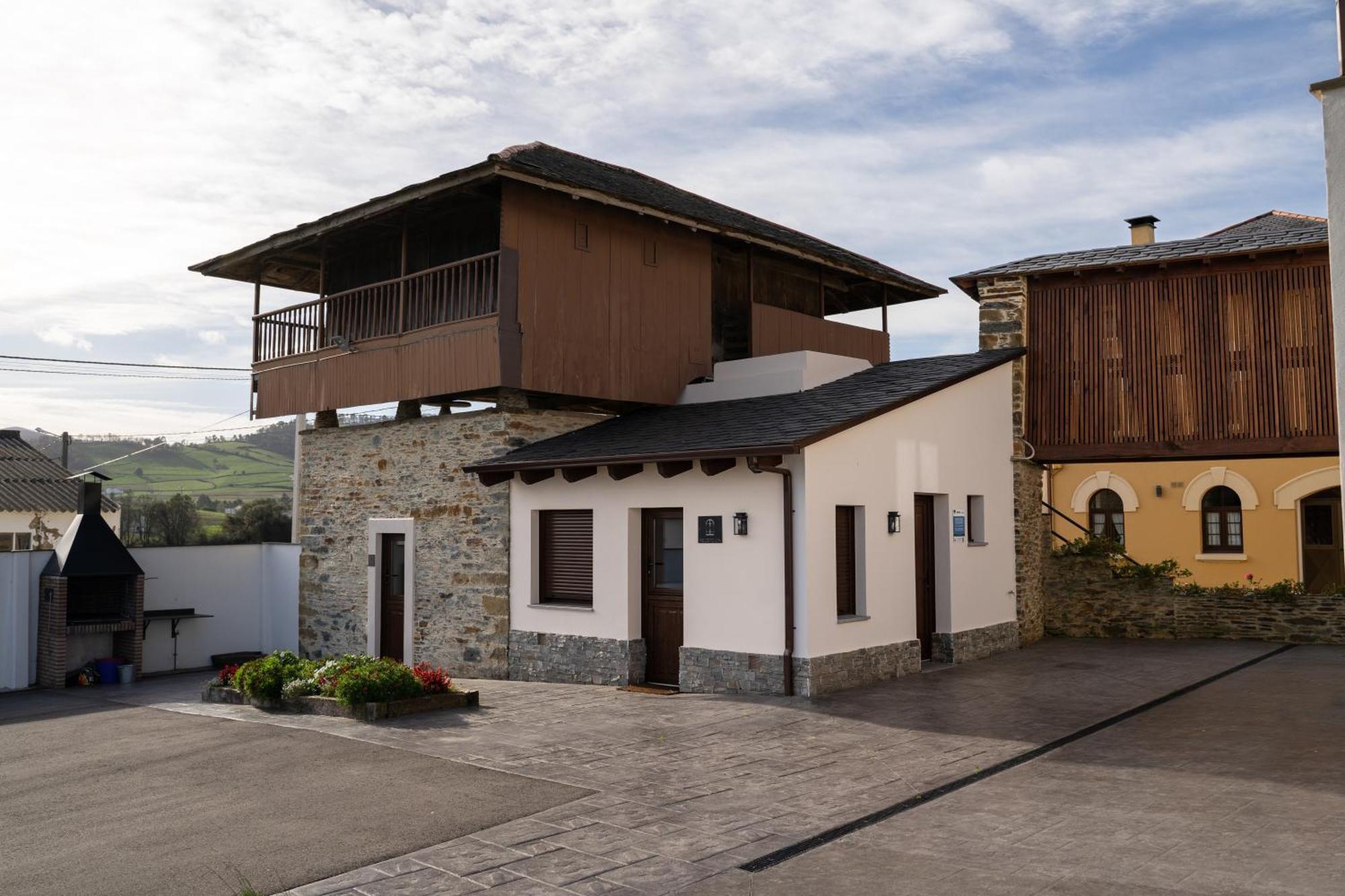 La Quintana De Figares Apartment Luarca Ngoại thất bức ảnh